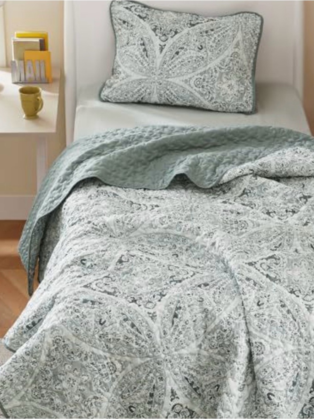 Quilted Paisley Bedspread in Sage Green